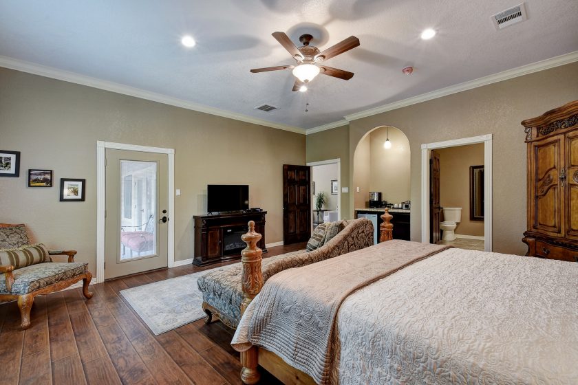 La Verona Wimberley Texas Hill Country Vacation Bedroom