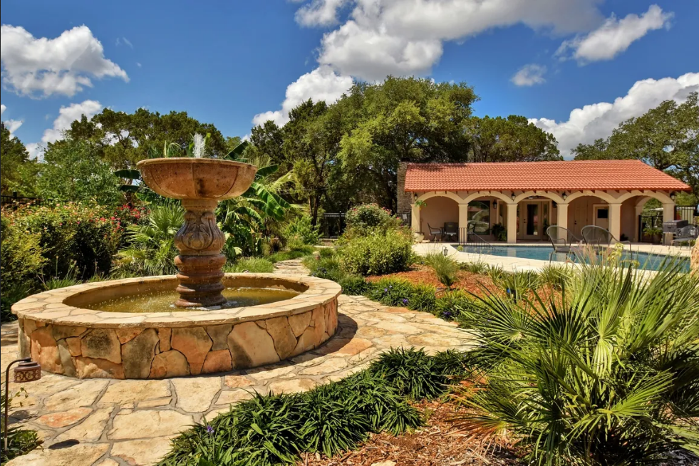 pool and fountain at Messina Inn Wimberley Texas